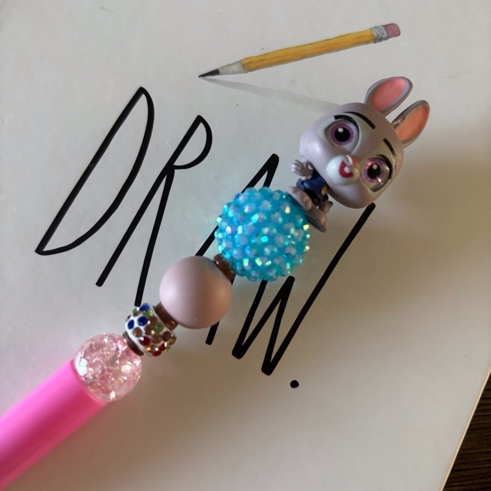 Disney Doorables: Zootopia: Judy Hopps handmade beaded pen